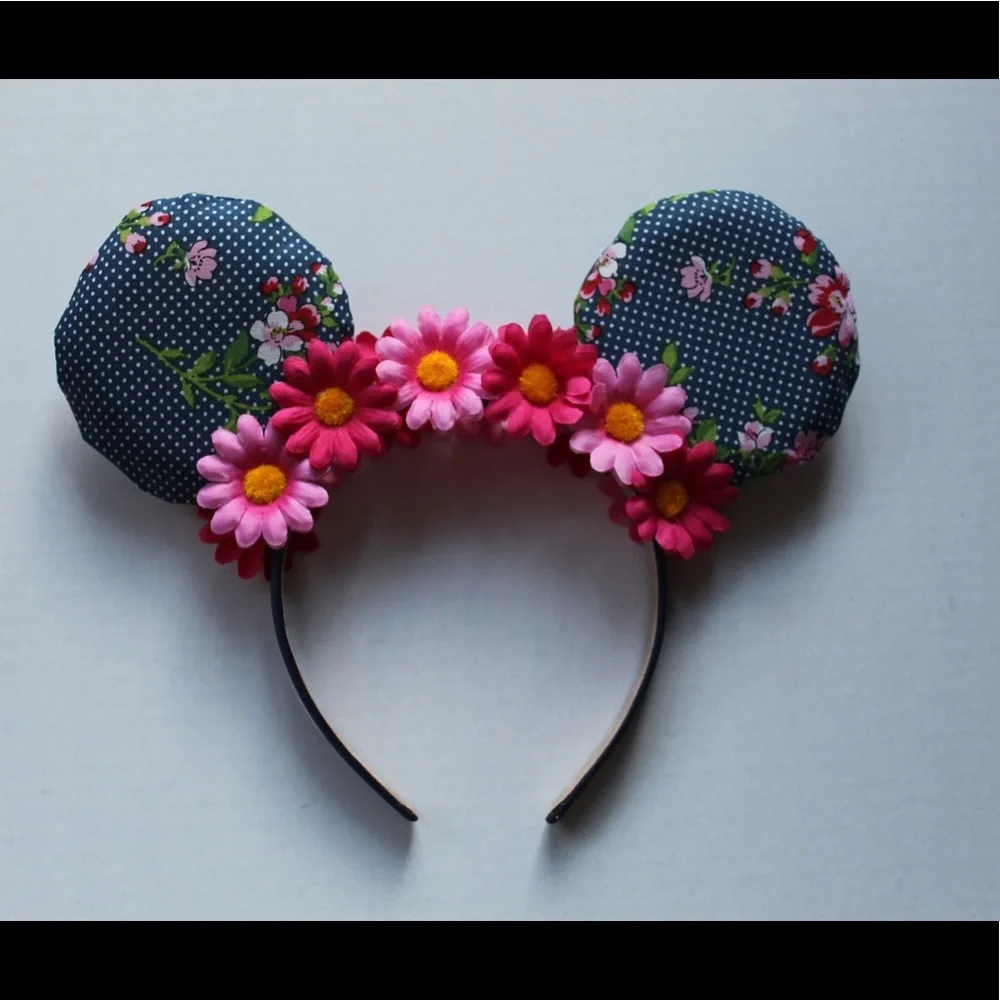 Minnie Mouse ears - Picture 3 of 7